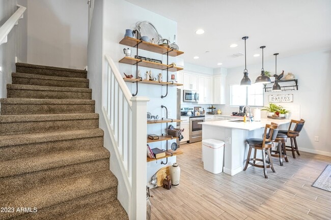 Building Photo - 4100 S Pinelake Way