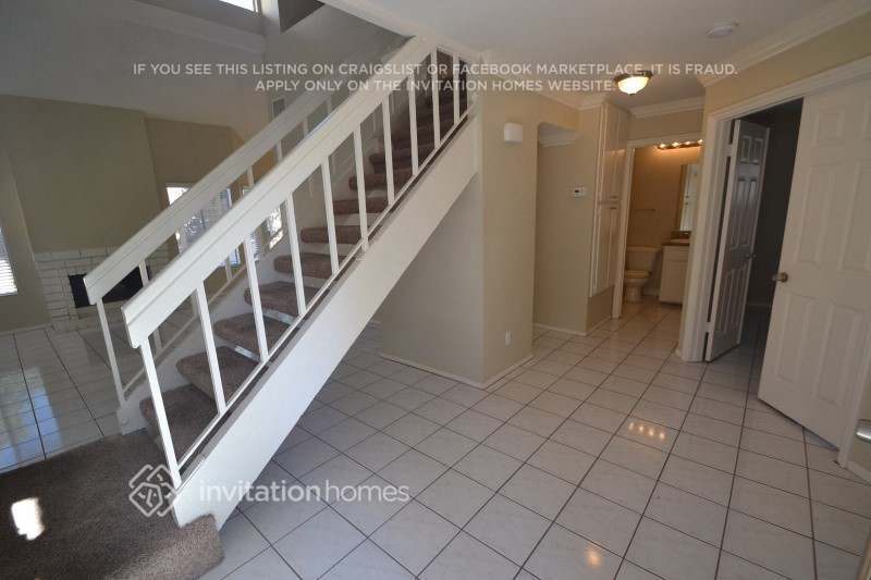 Building Photo - 6172 Lakaren Ln