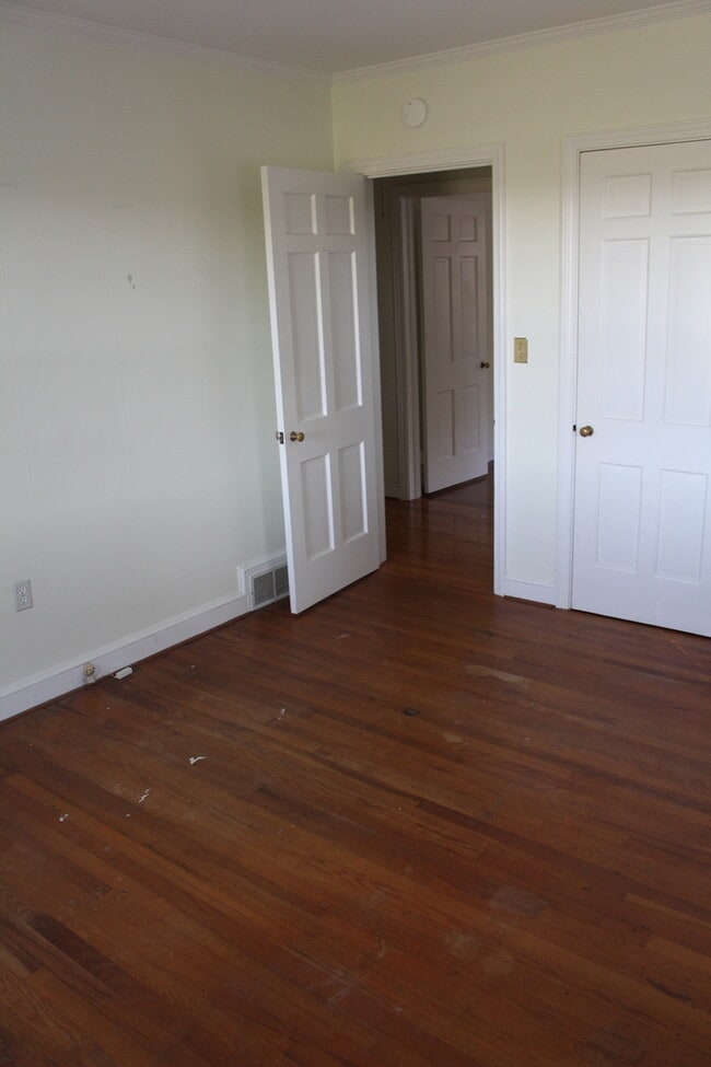 Building Photo - 122 Fort Rutledge Rd