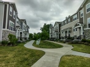 Building Photo - 1039 Atterberg Rd