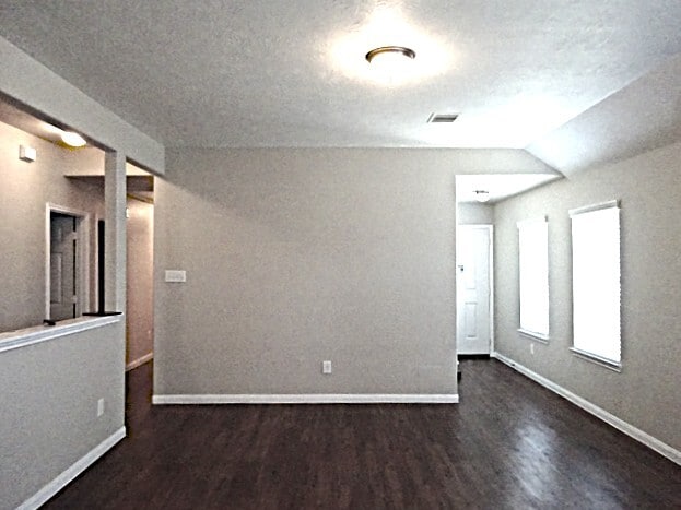 Building Photo - 5931 Brenwood Trails Ln