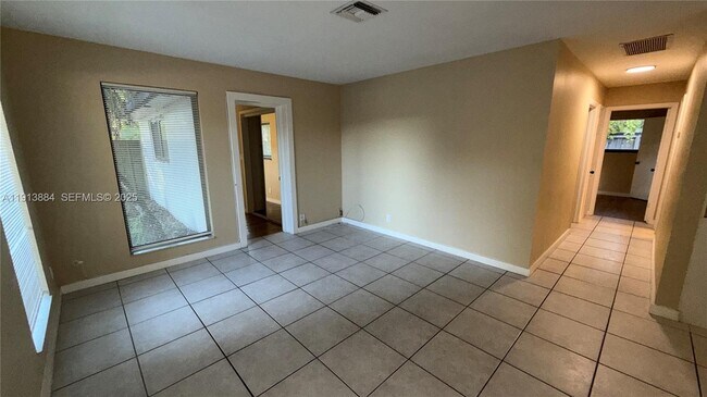 Building Photo - 6625 SW 49th St