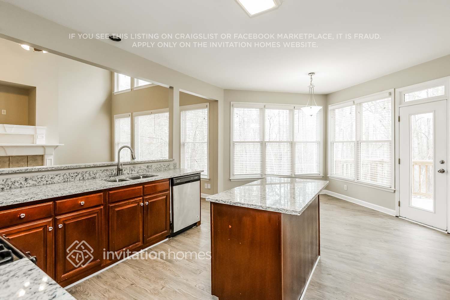 Building Photo - 411 Sycamore Trail