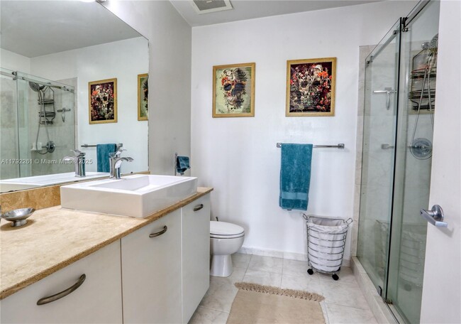 Building Photo - 2275 Biscayne Blvd Blvd