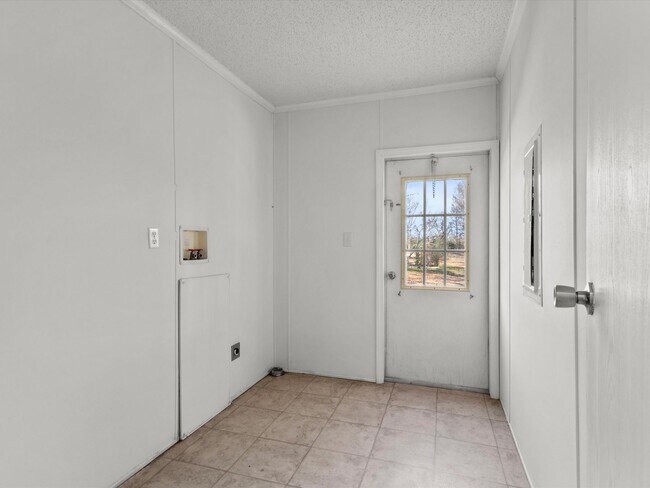 Building Photo - Great Home Near Tanner High School!