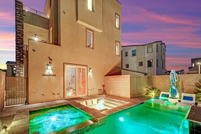 Building Photo - Newer West Summerlin Home With Pool, Spa a...