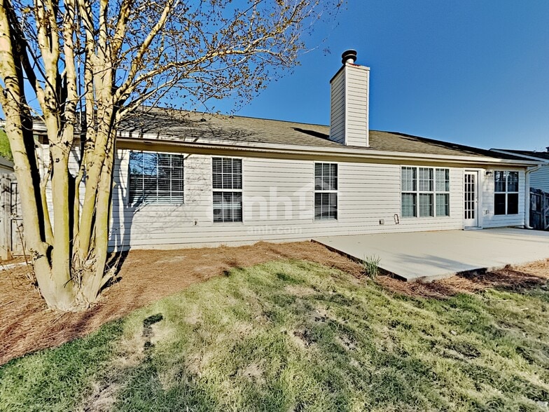 Building Photo - 2123 Yarbrough Way