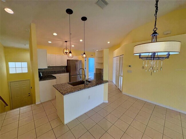 Building Photo - 6421 Bay Cedar Ln