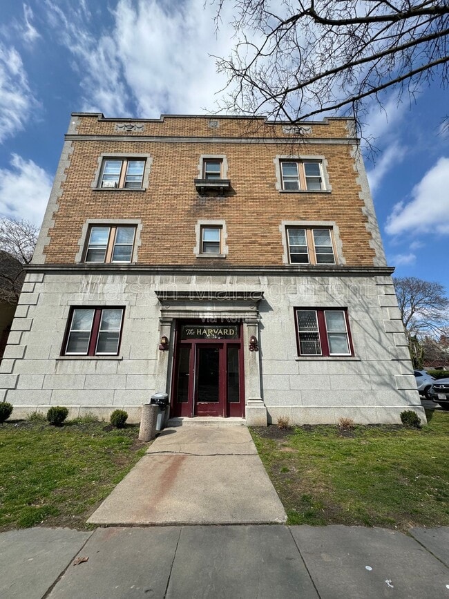 Building Photo - 83 Meigs St