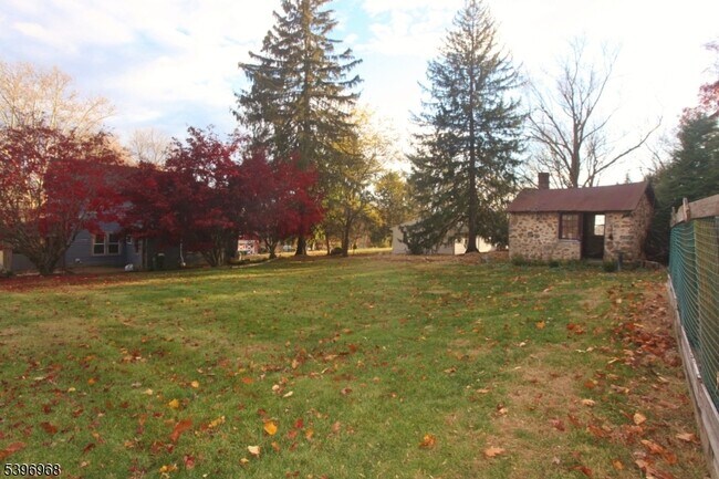 Building Photo - 18 Little Philadelphia Rd