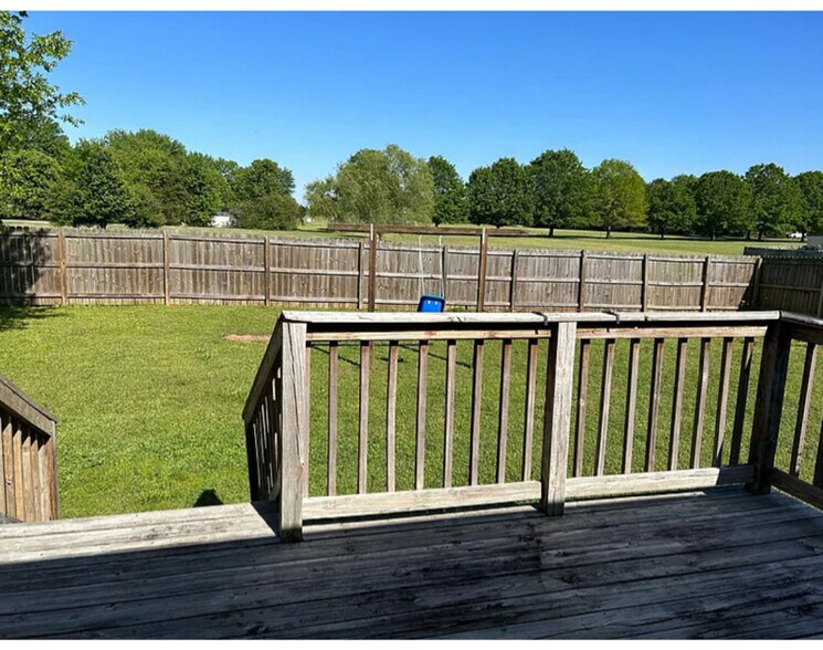 Building Photo - 116 Bollweevil Ln