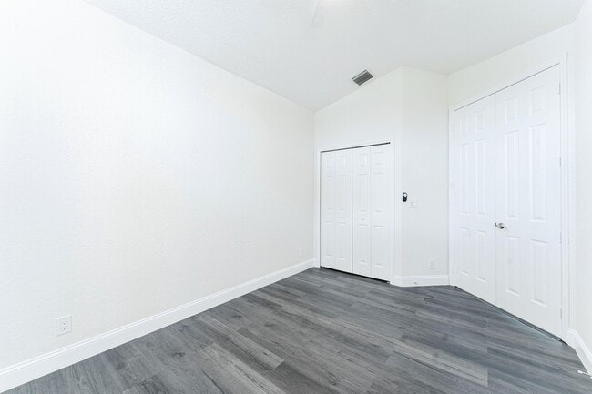 Building Photo - 12630 Torbay Dr