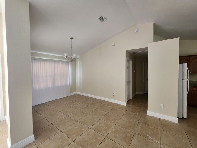 Building Photo - 3702 5th St SW