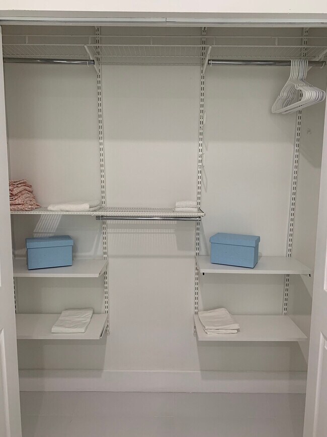 Building Photo - 2280 SW 32nd Ave