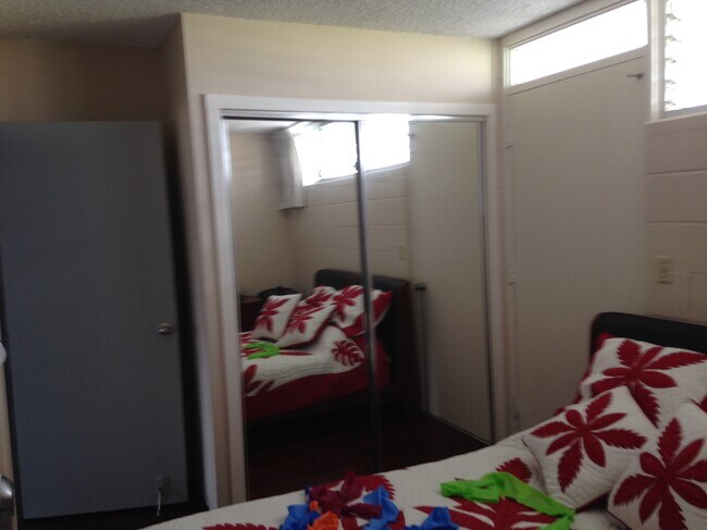 Bedroom #2 Closet - 2421 Ala Wai Blvd