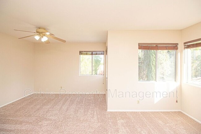 Building Photo - 25804 Dickens Ct