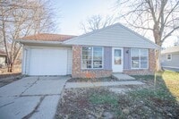 Building Photo - 3 BR HOME ON SOUTHSIDE