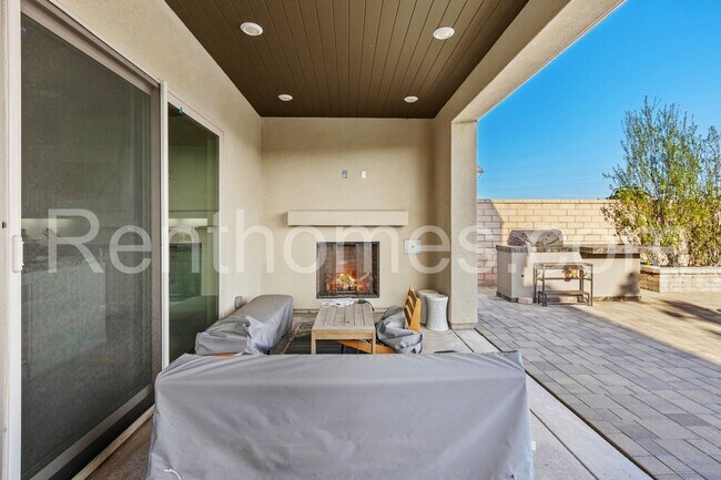 Building Photo - 6705 Elegante Wy