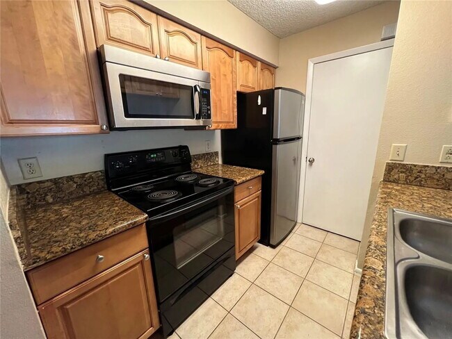 Building Photo - Charming 1-Bedroom apartment in Altamonte ...
