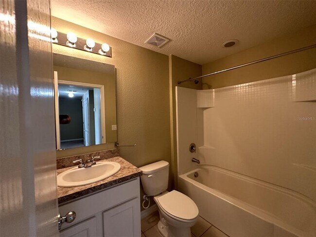 Building Photo - 1618 Hawksbill Ln