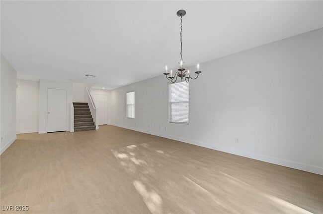 Building Photo - 2431 Lilac Cove St