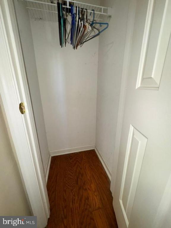 Building Photo - 202 Fox Trail