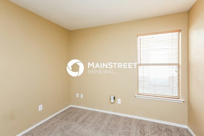 Building Photo - 3 Bedroom Pet-Friendly Home in Fort Worth,...