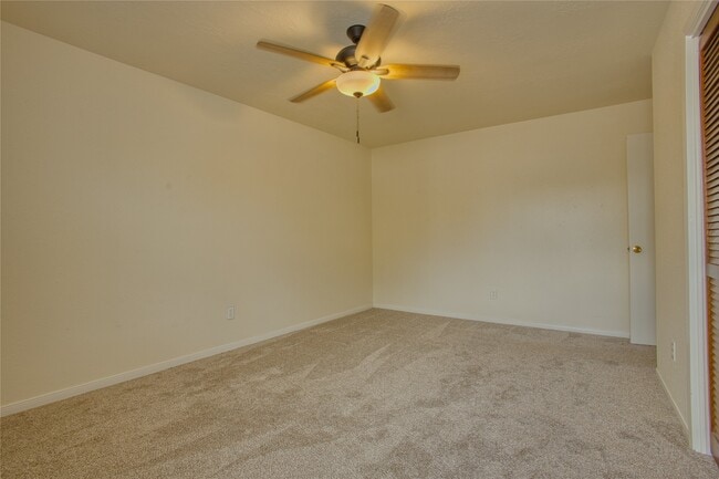 Building Photo - 1522 Park Meadow Dr