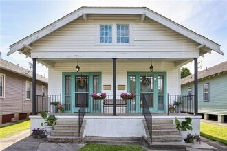 Building Photo - 6531 Wuerpel St