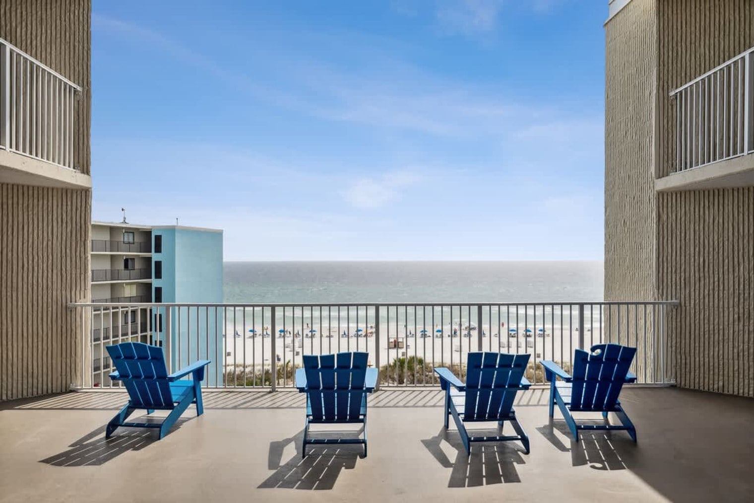 Building Photo - 8817 S Thomas Dr