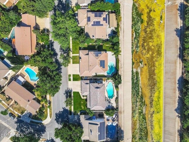 Building Photo - 2094 Bridgegate Ct