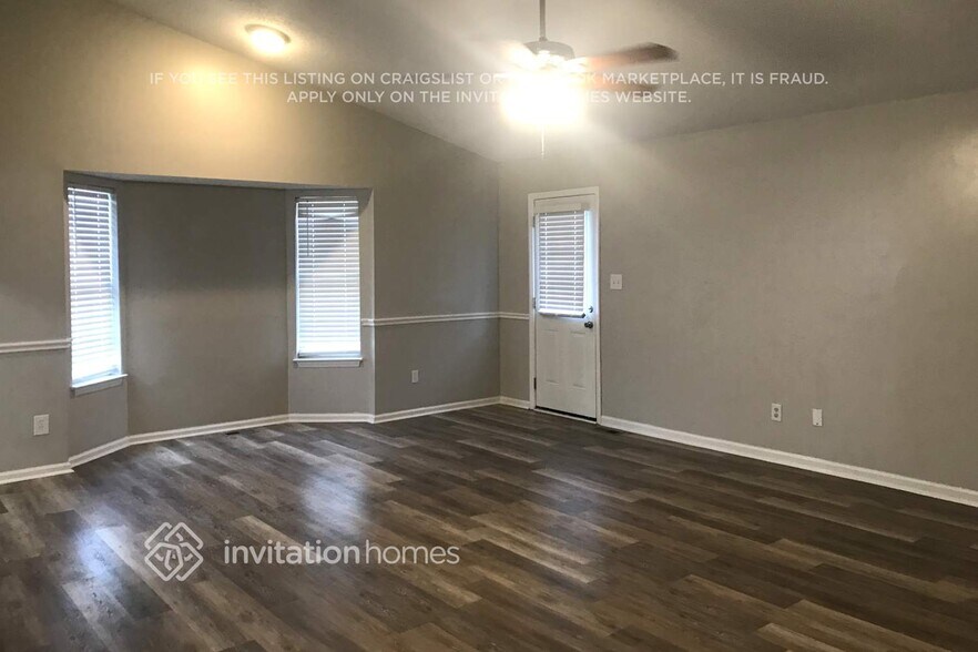 Building Photo - 112 Heathwick Dr