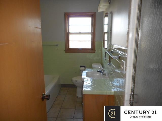 Building Photo - 5034 S 84th St
