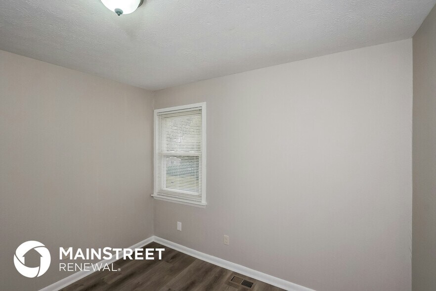 Building Photo - 803 Candleglow Ct