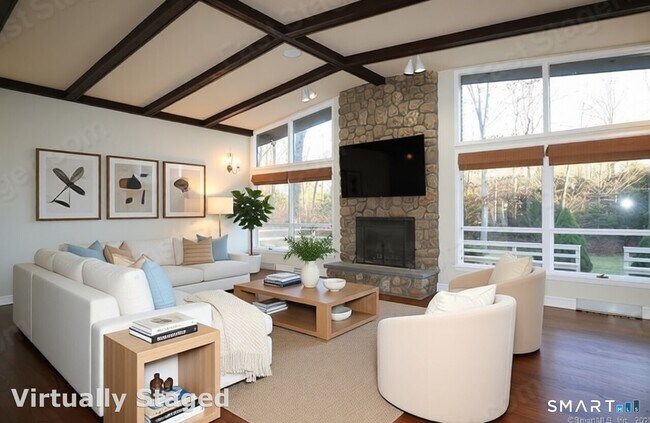 Building Photo - 950 Rock Rimmon Rd