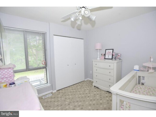 Building Photo - 48 W Azalea Ln