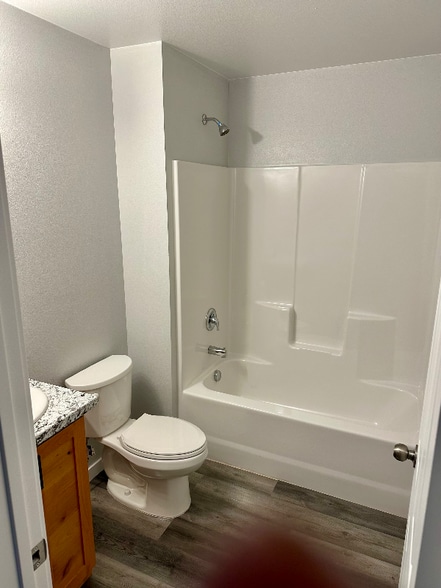 Building Photo - 555 Franklin Ct