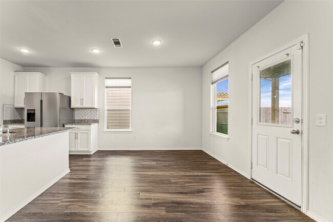 Building Photo - 5826 Savanna Pasture Rd