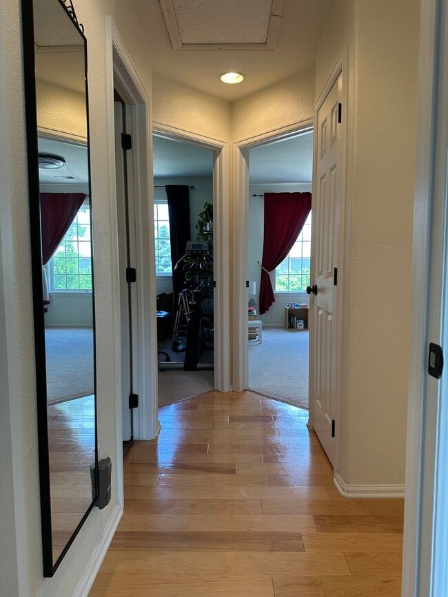 Building Photo - Open floor plan and backs to Open Space! 4...