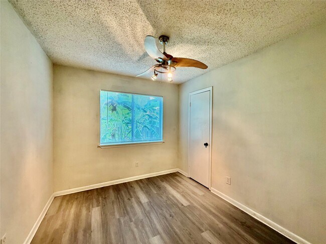 Building Photo - 2603 Quarry Hill Rd