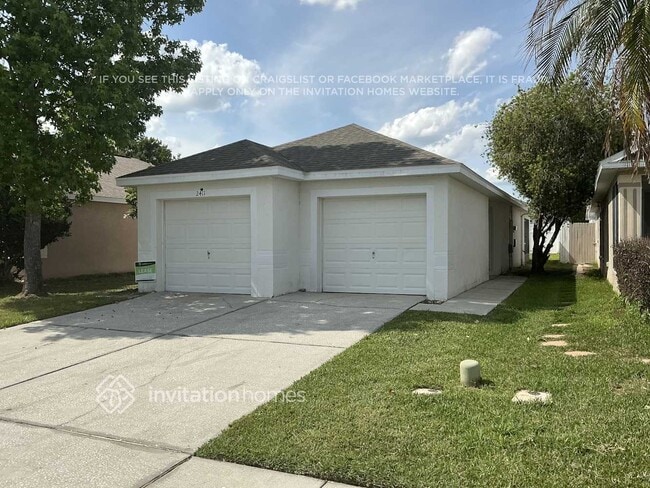 Building Photo - 2411 Cedarfield Ln