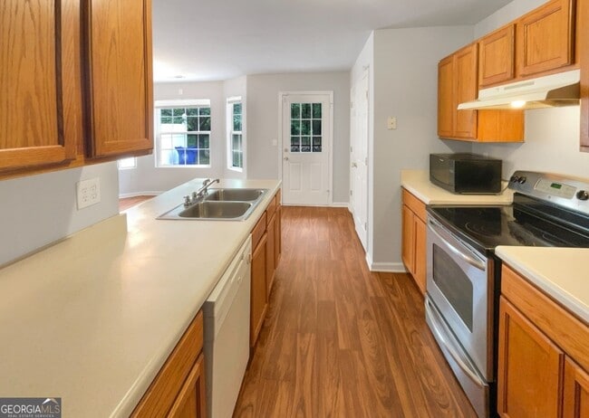 Building Photo - 3162 Kingswood Glen