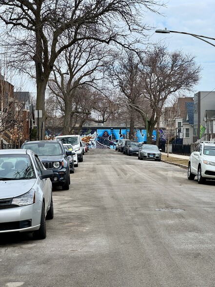 Building Photo - 1714 N Troy St