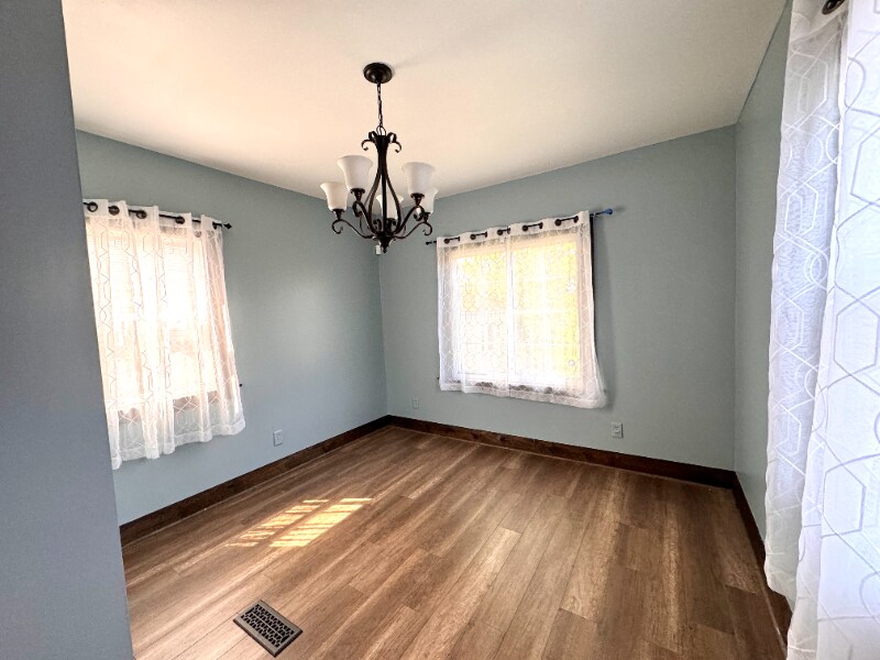 Building Photo - 930 Brinton Dr