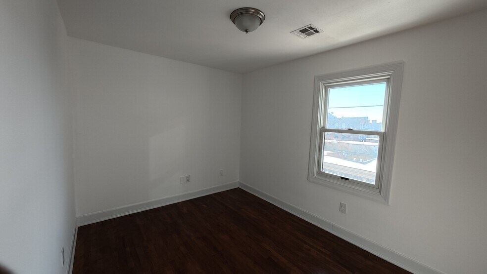 Bedroom 2 - 1302 Morris St