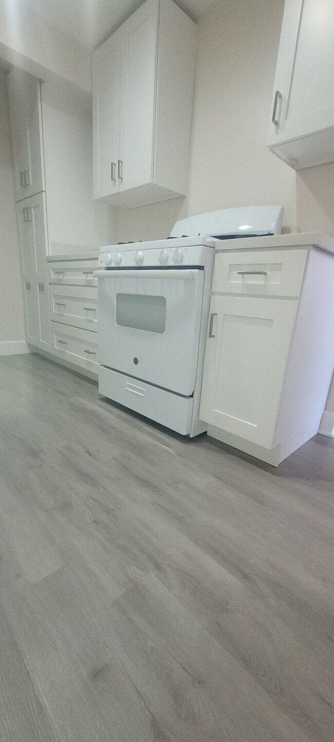 Floorplan - Courtyard Apartments