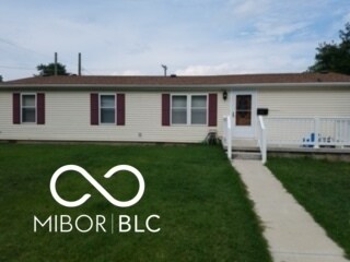 Primary Photo - 403 E Washington St