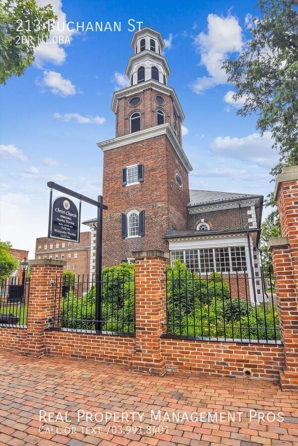 Building Photo - 213 Buchanan St