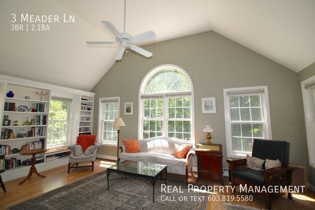 Building Photo - 3 Meader Ln