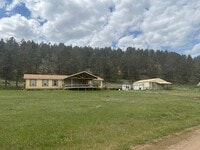 Building Photo - 3 Bedroom, 2 Bathroom Manufactured Home - ...